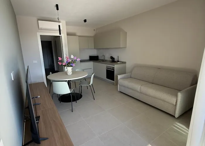 Sun Village L&b Appartament 公寓